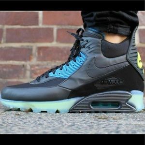 NIKE AIR MAX 90 SNEAKERBOOT ICE 7 M 8.5 W worn 2xs